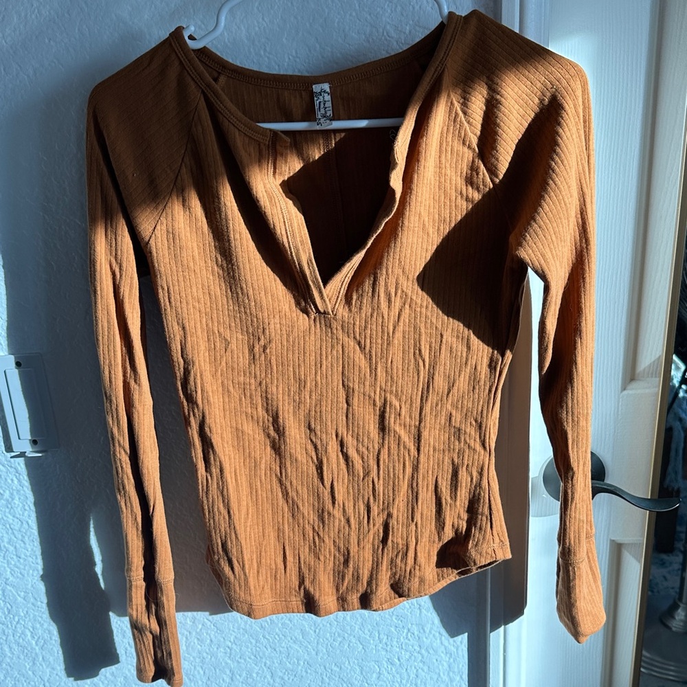 Rust Ribbed Long Sleeve Top